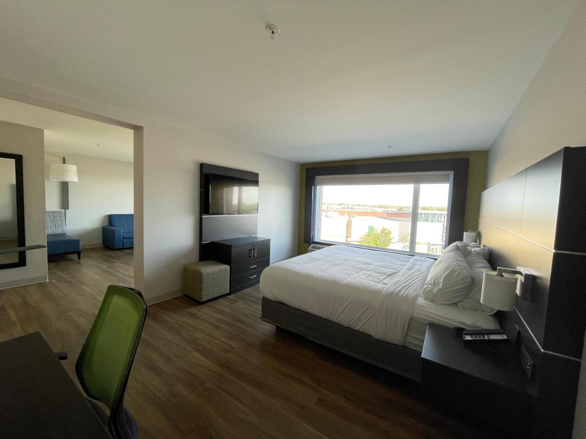 Hotel Express & - - Ottawa By Ihg Gatineau